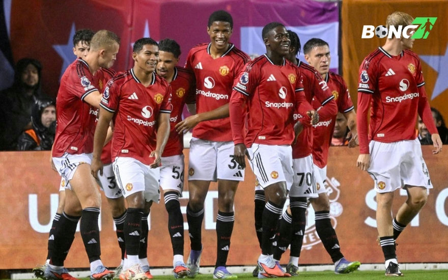 Cầu thủ trẻ Man Utd nâng tỉ số lên 4-0