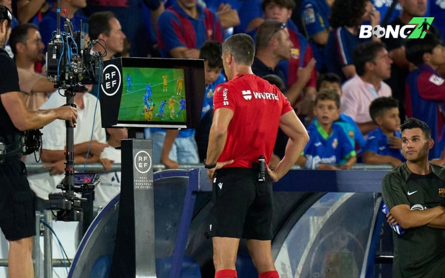 Luật VAR có thể sẽ tăng chất lượng của giải đấu La Liga