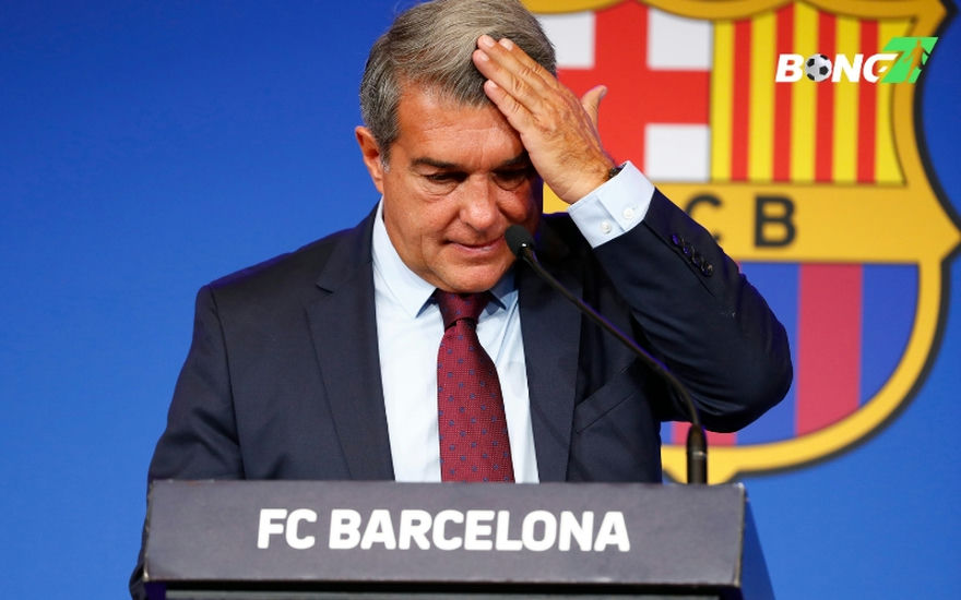 Barca cần giải phóng quỹ lương nếu muốn kịp đăng ký cho các cầu thủ