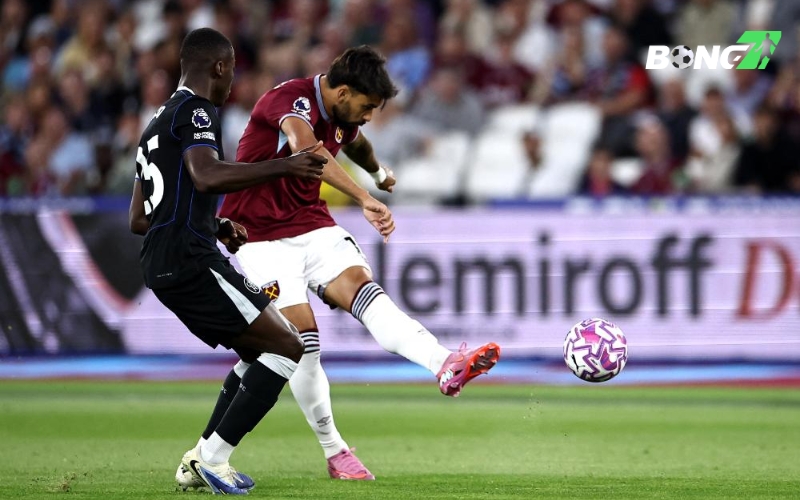 Paqueta tung cú sút hiểm hóc mở tỉ số cho West Ham