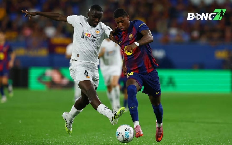 Barca thi đấu vượt trội và áp đảo trong hiệp 1