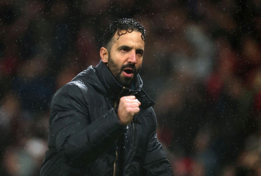man-united-1759905046.jpg