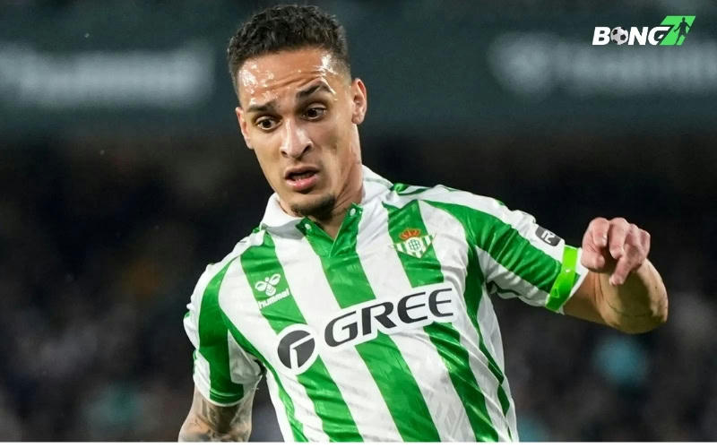 Real Betis thắng lớn trên đất khách nhờ Antony tỏa sáng