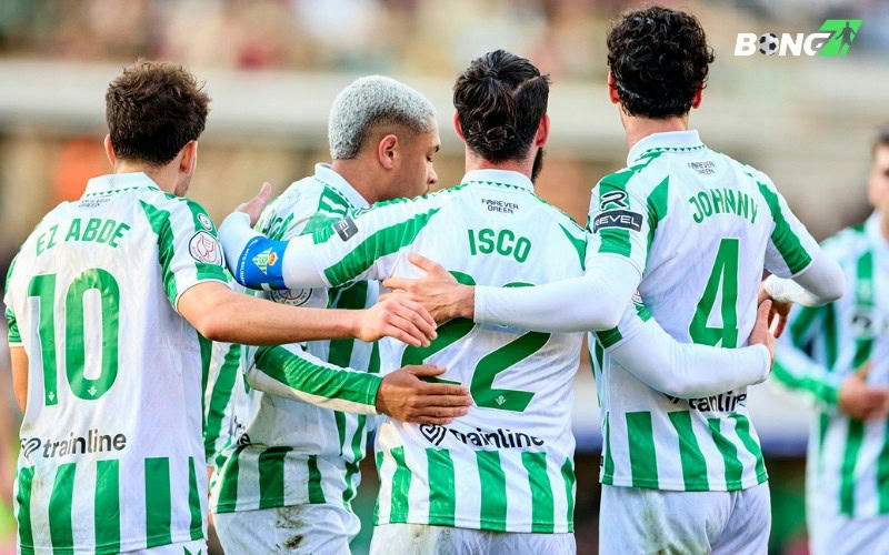 Real Betis đặt một chân vào vòng đấu tiếp theo của Conference League