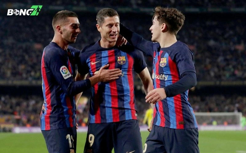 Barca đánh thức sức nóng cuộc đua La Liga