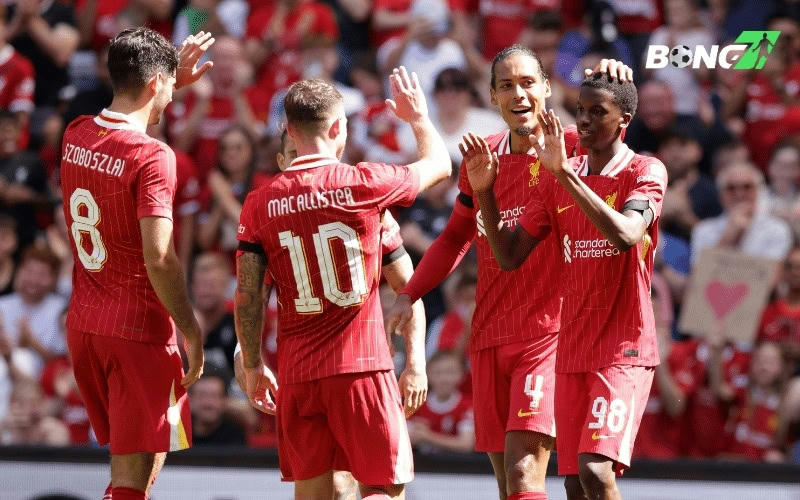 Liverpool nhọc nhằn nhưng vẫn giữ vững vị trí đầu bảng
