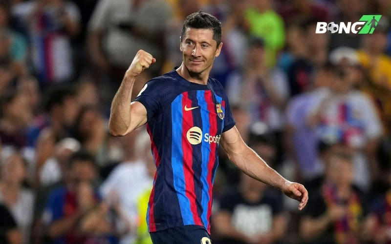 Bàn thắng duy nhất từ Lewandowski giúp Barca giành trọn 3 điểm