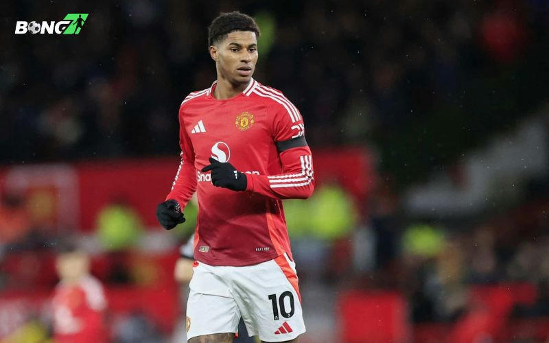 Rashford ra đi, chiếc áo số 10 bỏ trống