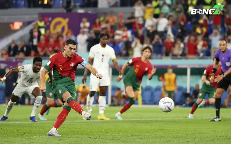 Tại sao đề xuất luật đá penalty của Collina lại quan trọng?
