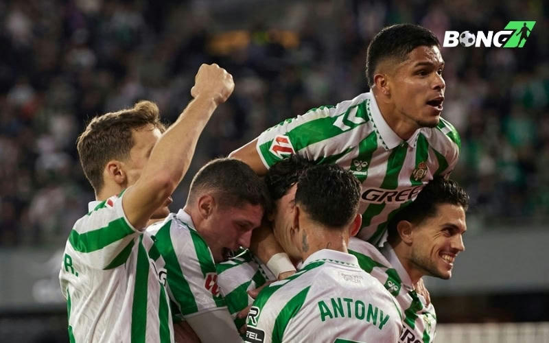 Tác động của Antony lên chiến thuật của Real Betis