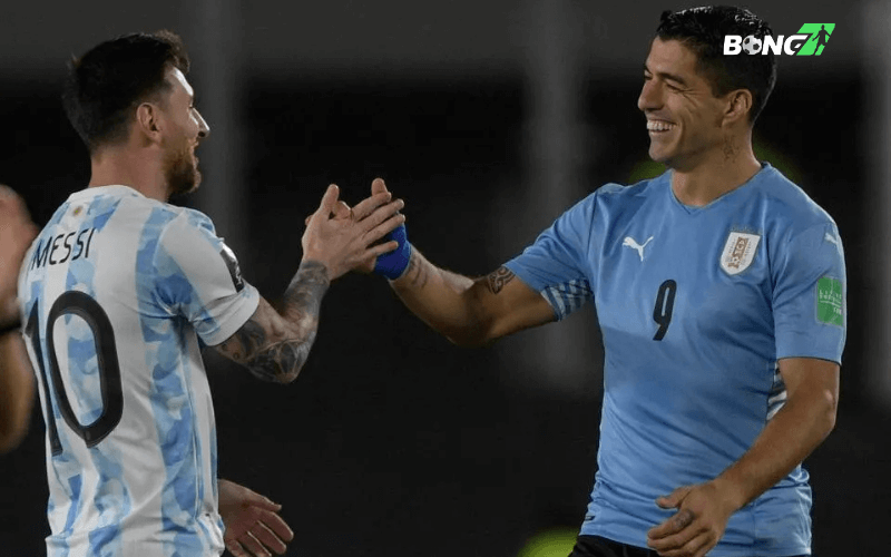 Bộ đôi Julian Alvarez và Thiago Almada đã có màn trình diễn ấn tượng trong trận đấu với Uruguay