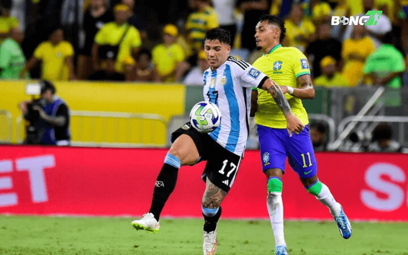 HLV Scaloni lên kế hoạch đối phó Brazil