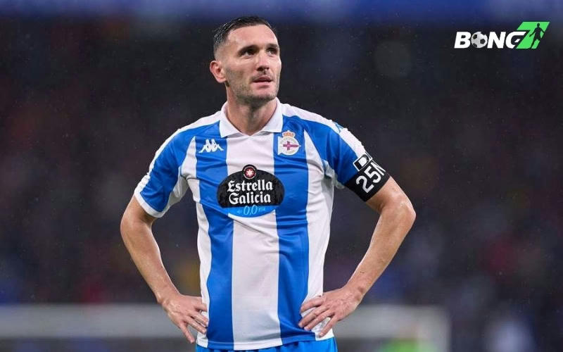 Lucas Perez – cựu tiền đạo Arsenal, hiện đang là một phần của PSV