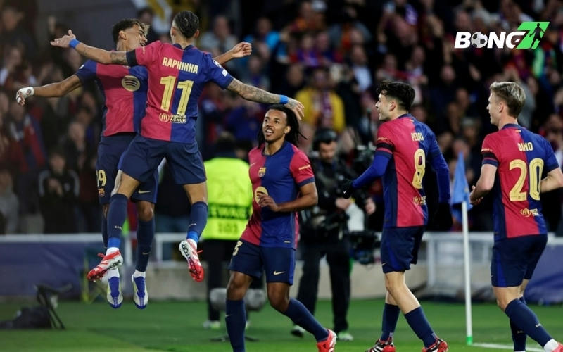 Barca kiêu hãnh vào tứ kết Champions League