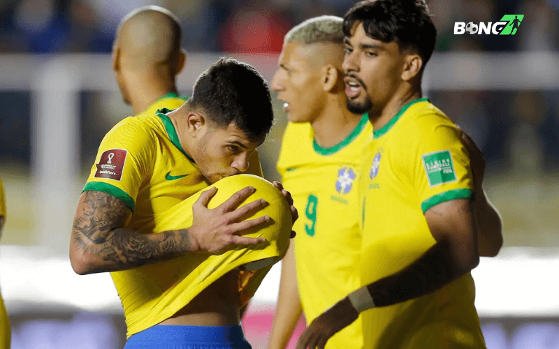 Bruno Guimaraes là cầu thủ thi đấu ổn định và nổi bật trong đội hình ĐT Brazil