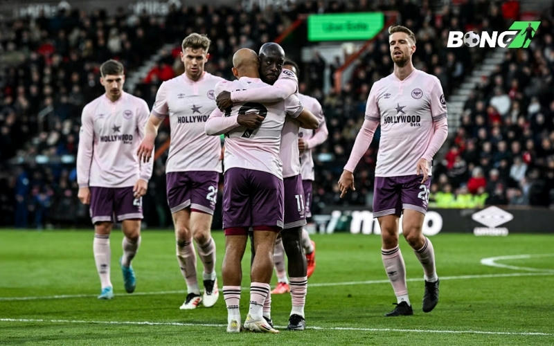 Bournemouth vấp ngã, Brentford vươn lên