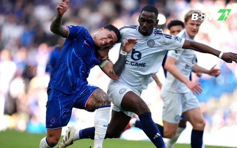 Chelsea chen chân vào top 4 đầy kịch tính