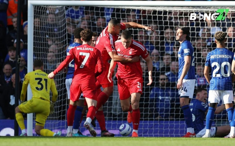 Chiến thắng thuyết phục cho Nottingham Forest