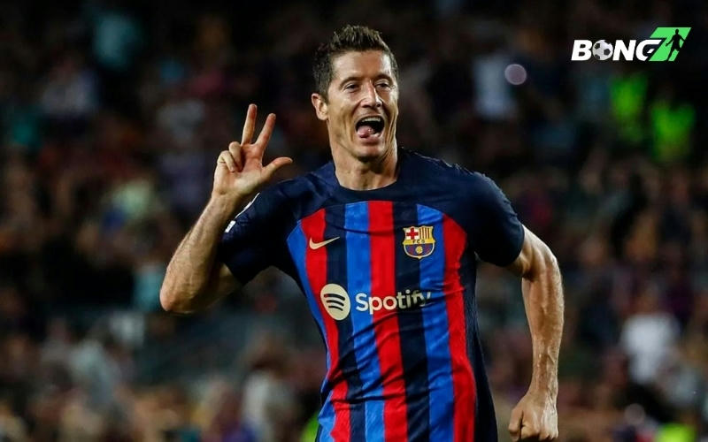 Liệu quyết định của Lewandowski có hợp lý?