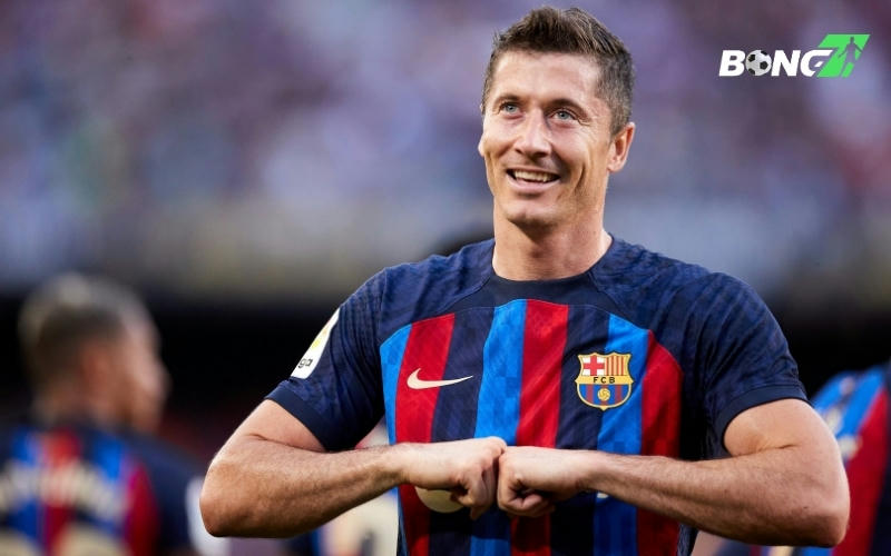 Lewandowski từ chối trở lại Barcelona