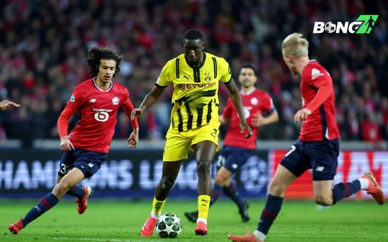 Hiệp 1 là khởi đầu khó khăn cho Dortmund