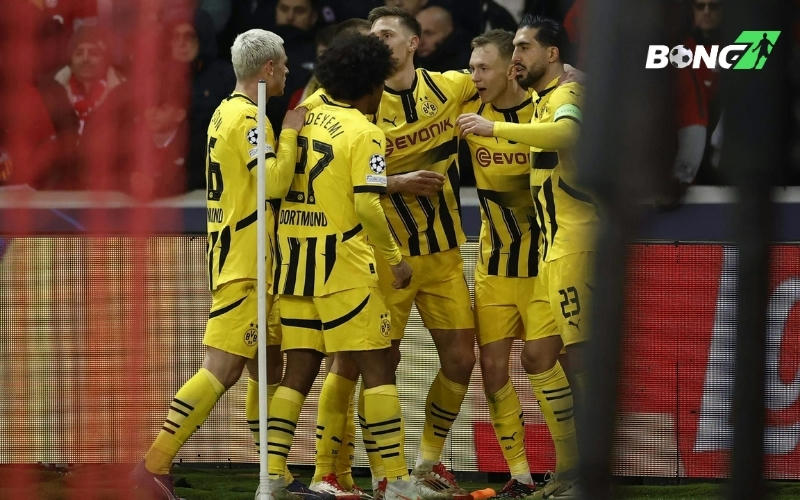 Dortmund chiến thắng thẳng tiến vào tứ kết