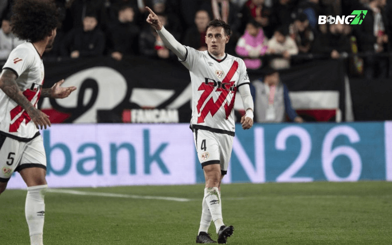 Trận hòa 2-2 giữa Rayo Vallecano và Real Sociedad đã phản ánh đúng cục diện căng thẳng trên sân