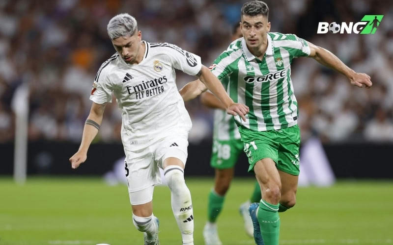 Real Madrid lâm nguy trong cuộc đua vô địch