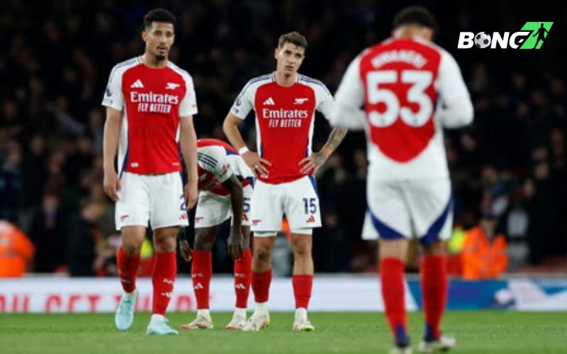 Arsenal cần nhanh chóng lấy lại tinh thần