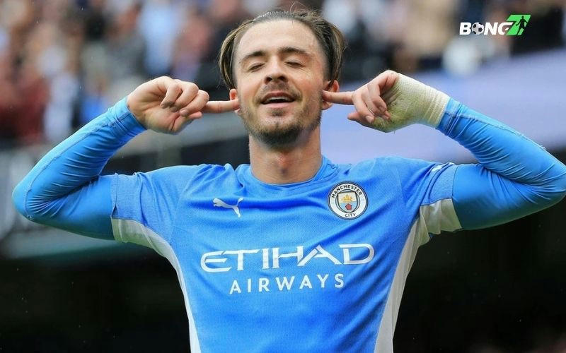 Jack Grealish là ngôi sao đa tài và gây chú ý