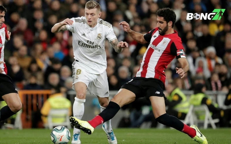 Hàng công bế tắc, áp lực chồng chất từ phía Real Madrid