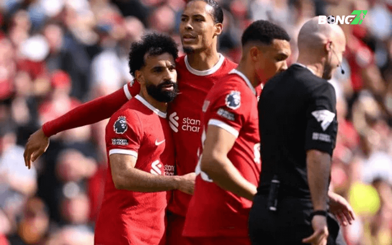 Mohamed Salah và Virgil van Dijk đã đạt thỏa thuận gia hạn hợp đồng đến năm 2027