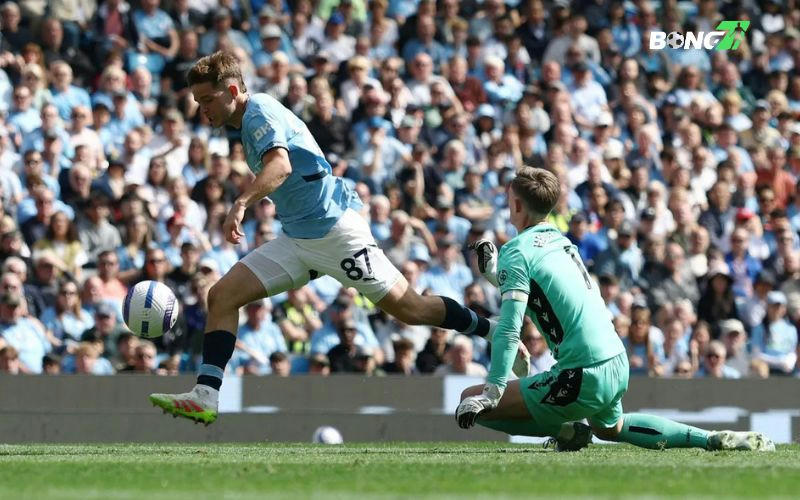 Manchester City lội ngược dòng ấn tượng