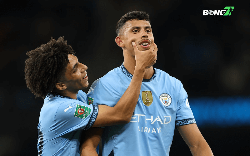 Matheus Nunes không thể hiện được kỳ vọng ở hàng tiền vệ Man City