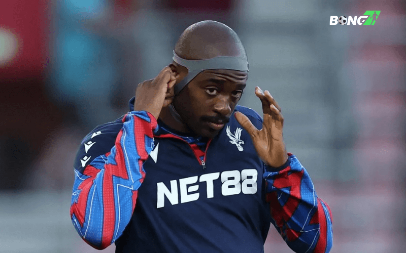 Southampton không thể tận dụng cơ hội, Palace gỡ hòa kịp thời