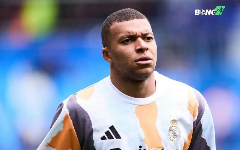 Ủy ban kỷ luật La Liga đã xem xét vụ việc và đưa ra quyết định chỉ treo giò cầu thủ người Pháp một trận
