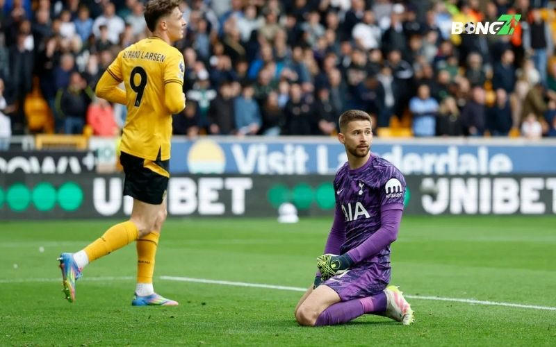 Matheus Cunha tỏa sáng trở lại