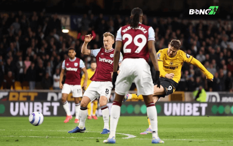 West Ham tiếp tục gặp khó khăn