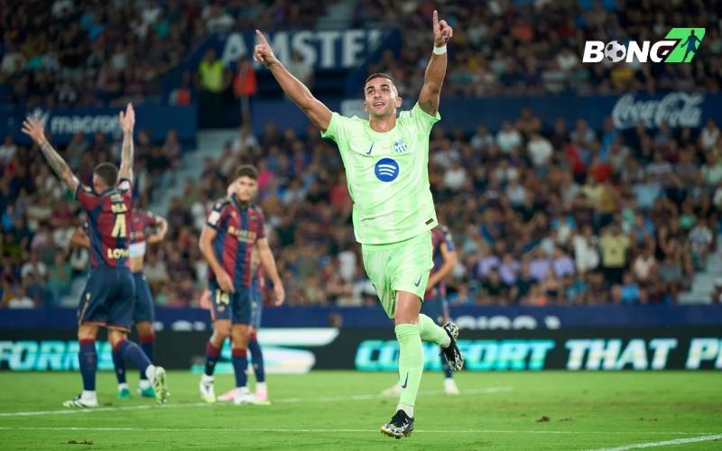 Barca có màn lội ngược dòng vô cùng cảm xúc trước Levante