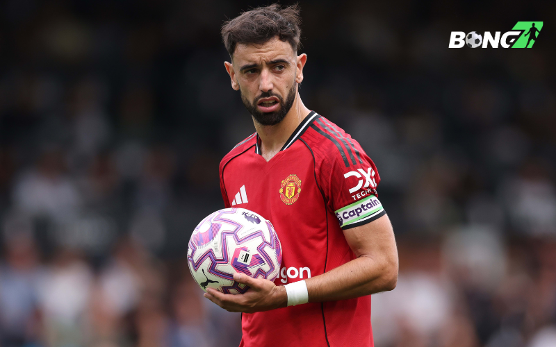 Bruno Fernandes đang nhận nhiều ý kiến trái chiều từ NHM