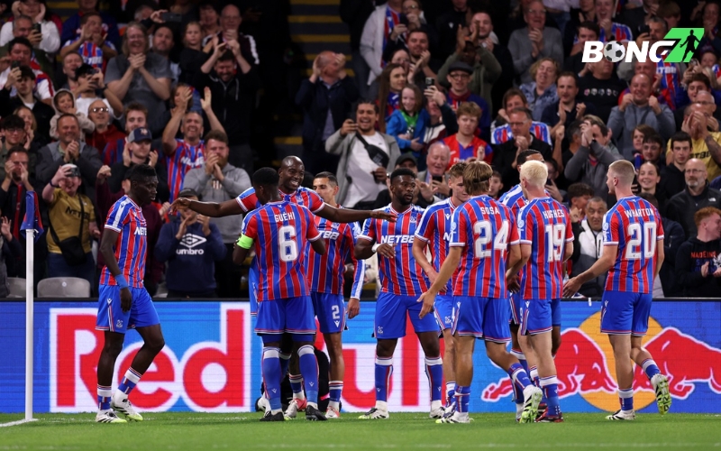 Crystal Palace hừng hực khí thế ở trận đấu lượt về