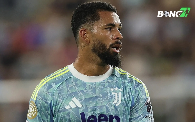 Douglas Luiz không thành công khi thi đấu tại Ý