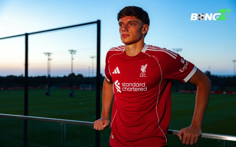 Tương lai đầy hứa hẹn của Giovanni Leoni tại Liverpool