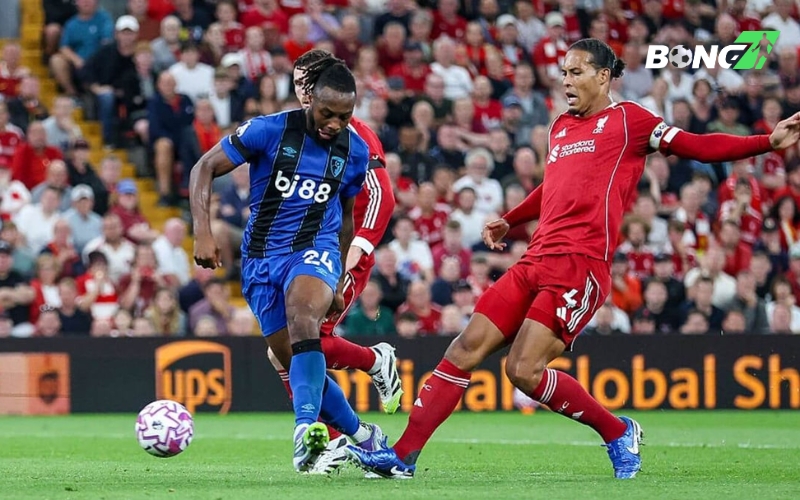 Hàng phòng ngự Liverpool có dấu hiệu sa sút