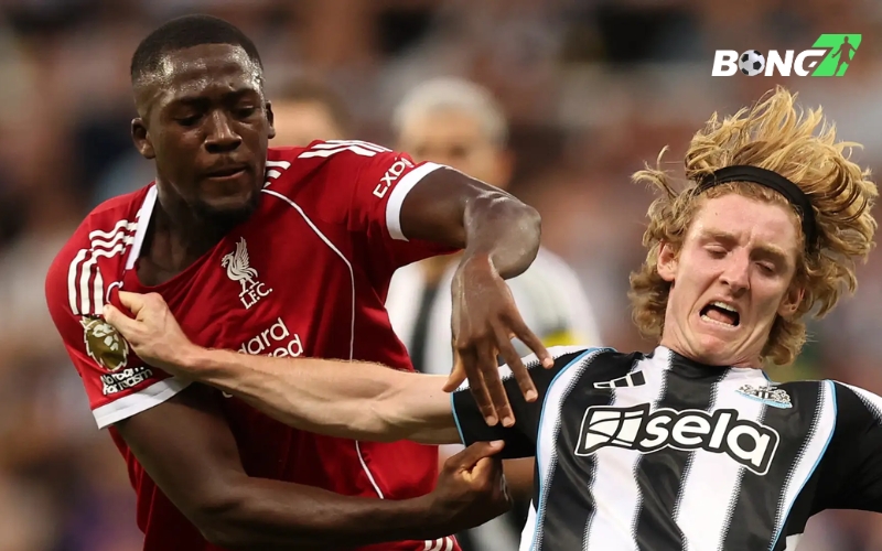 Hàng thủ Liverpool tiếp tục lộ điểm yếu sau 2 vòng đấu đầu tiên