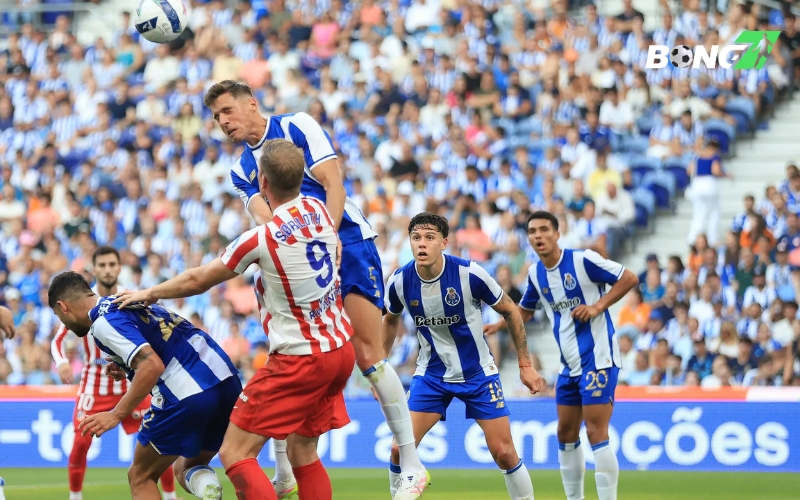 Porto lấn áp Atletico Madrid trong cả trận đấu