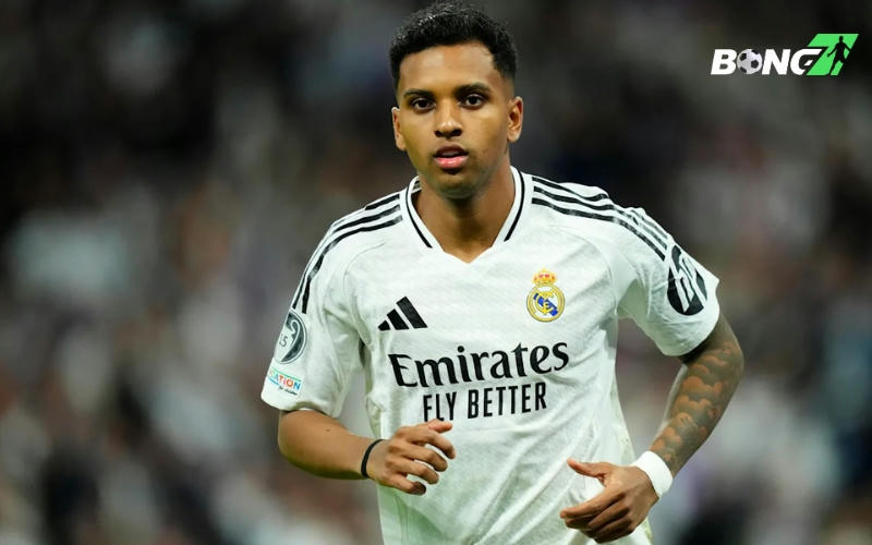 Rodrygo ở lại Real Madrid để cạnh tranh vị trí trong đội hình